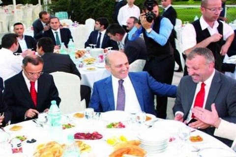 Erdoğan Bayraktar: Kimsenin Başını Öne Eğdirmeyiz!