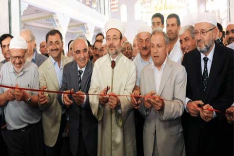 Üsküdar Burhaniye Mahallesi’ndeki Hz. Ali Camisi İbadete Açıldı!