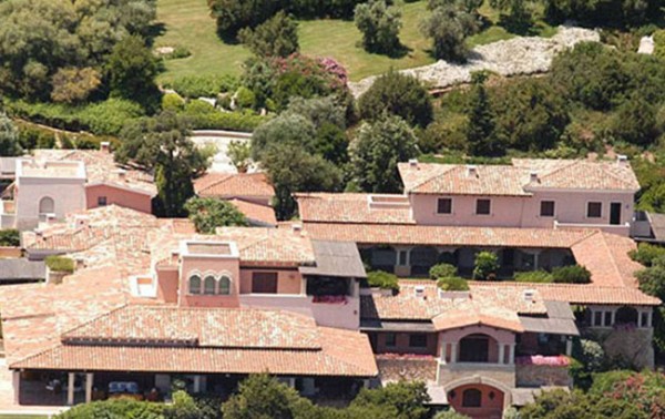 Bunga Bunga Villası Villa 495 Milyona Satılıyor