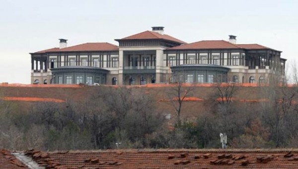 Cumhurbaşkanı, 250 Odalı “Yavru Saray”a Taşındı