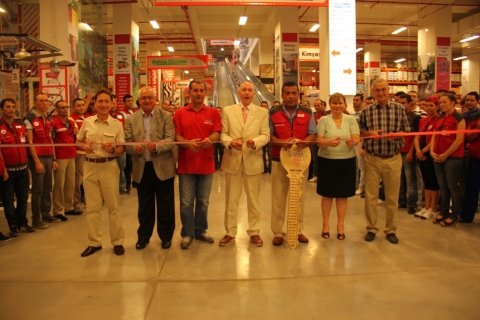 Bauhaus, Antalya Kepez’de Yeni Şubesini Açtı!