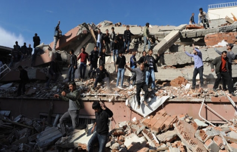 Van Depremi,van depremi yardım,van için toplanan yardım,vandepremi, chpden-van-raporu-2-milyar-tl-nerede Van Depremi,van depremi yardım,van için toplanan yardım,vandepremi