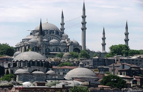 Cumhuriyet Devri Mimarları Camilere Küstü!