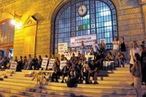 Haydarpaşa Garı’nda Haftanın 2 Günü Plak Dinletisi Yapılıyor!