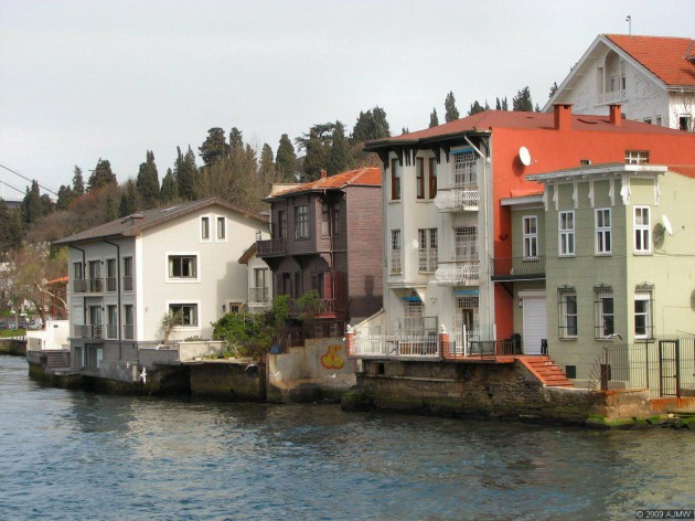 kuzguncuk-bogazda-55-tarihi-yali-yeni-sahibini-ariyor Boğazda 55 Tarihi Yalı Yeni Sahibini Arıyor