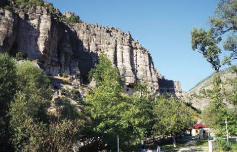 gavur-evleri-turizm-cenneti-olarak-kullaniliyor alternatif turizm, Gavur Evleri, Gavur Evleri bolu, Osmanlı Padişahı Yıldırım Beyazıt
