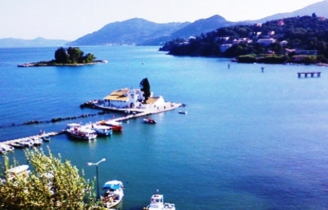 Yunanistan Adalarını Kiralıyor!