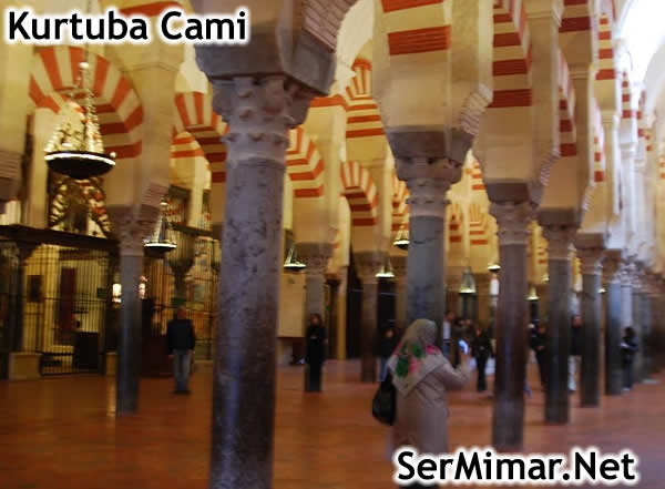 dunyanin-en-iyi-10-camiisi-6 bebek camii, Beyoğlu, büyük niono camii, cordoba, edirne selimiye camii, eminönü süleymaniye camii, İspanya, istanbul, istanbul süleymaniye camii, kılıç ali paşa camii, kurtuba camii, mali niono, Medine, mescid-i nebevi camii, pakistan islamabad camii