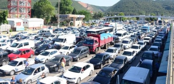 İstanbul’un Bayram Trafiğine Köklü Çözüm