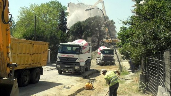 Avcılar Ambarlı’da Binaların Yıkımına Başlandı! avcilar-ambarlida-binalarin-yikimina-baslandi-5