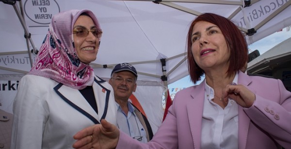 Konut Dolandırıcısına CHP’den Destek!