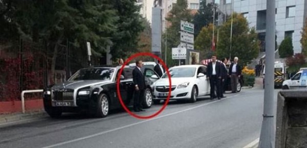 Ağaoğlu, Yolda Beklerken Objektiflere Yakalandı!