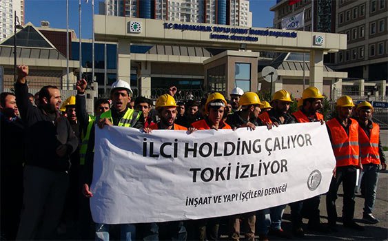 Ücretlerini Alamayan İşçilerden TOKİ Önünde Eylem