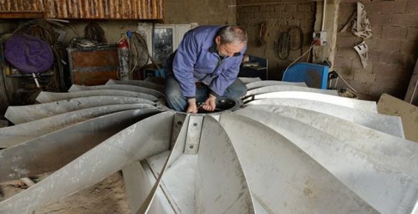 Kayserili Çiftçi ‘Bahçe Klima Sistemini’ Yaptı