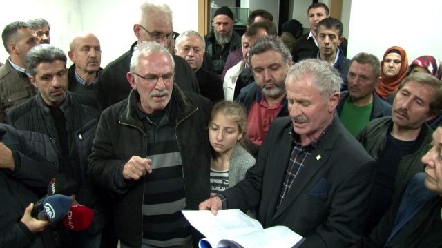 Jet Fadıl Caprice Gold İnşaatına Geldi! Mağdurlar Alana Akın Etti jet-fadil-caprice-gold-insaatina-geldi-magdurlar-alana-akin-etti