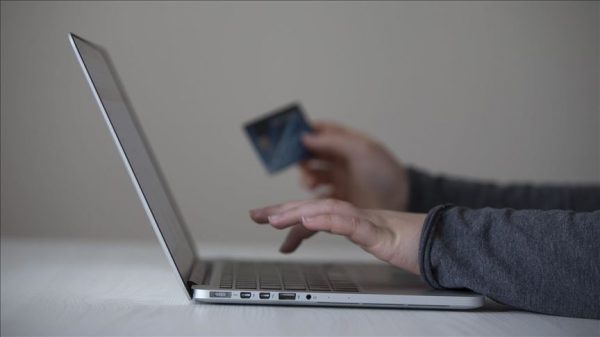 Ticaret Bakanlığından ‘Kredi Kartı Dolandırıcılığına’ Karşı Uyarı Ticaret Bakanlığından ‘Kredi Kartı Dolandırıcılığına’ Karşı Uyarı