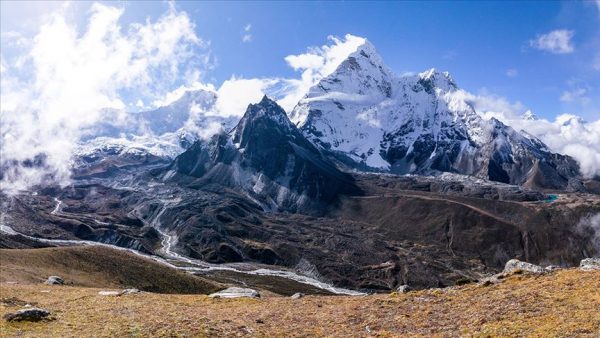 Everest Dağı’nın yüksekliğini yeniden ölçecekler Everest Dağı’nın yüksekliğini yeniden ölçecekler