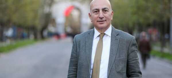 Mahfi Eğilmez Yazdı: Orta Sınıf Yok Oluyor Mahfi Eğilmez Yazdı: Orta Sınıf Yok Oluyor