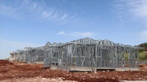 Depreme Karşı Dayanıklı Konutlar İçin Çelik ve Ahşap Önerisi