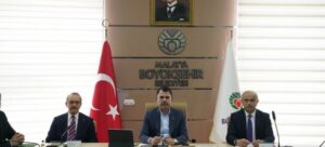 Bakan Kurum Deprem Fırsatçılarına Karşı Talimat Verdi
