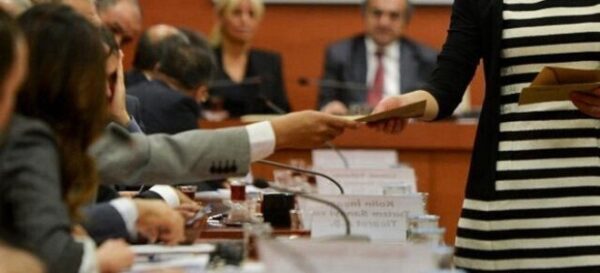 Özelleştirme İdaresi, 7 İldeki 13 Taşınmazın Satışını Gerçekleştirecek Özelleştirme İdaresi, 7 İldeki 13 Taşınmazın Satışını Gerçekleştirecek