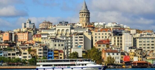 İstanbul’da Yaşamanın Maliyeti 93 Bin Lirayı Aştı İstanbul’da Yaşamanın Maliyeti 93 Bin Lirayı Aştı