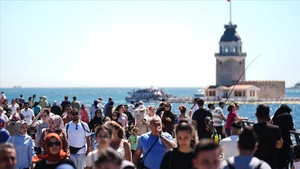 İstanbul’da Yarın Hissedilen Sıcaklık 40 Dereceyi Bulacak İstanbul’da Yarın Hissedilen Sıcaklık 40 Dereceyi Bulacak