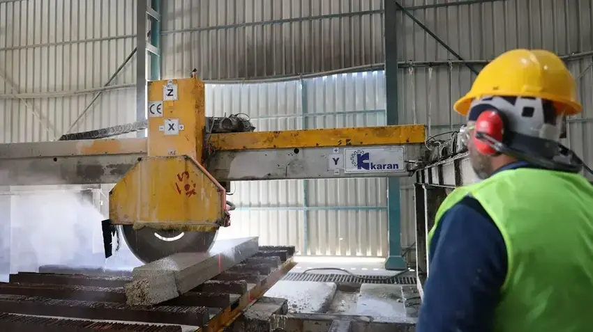 Tarihi mimari planlar, restorasyon aletleri ve küfeki taşı konsepti